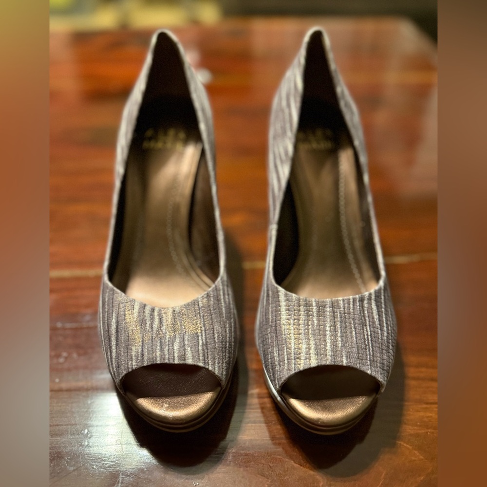 Elegant Gray Peep-Toe Heels